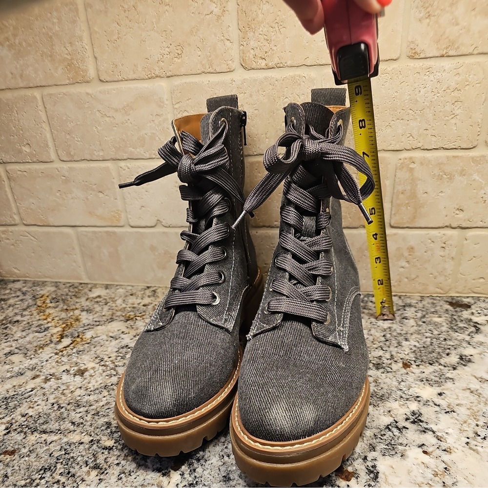 Sun Stone Womens Ankle Boots Size 8.5M Gray Denim Heavy Canvas Side Zip Lug Sole - Picture 3 of 9